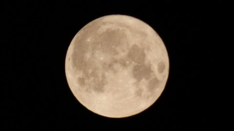 moon110320a1920b.jpg